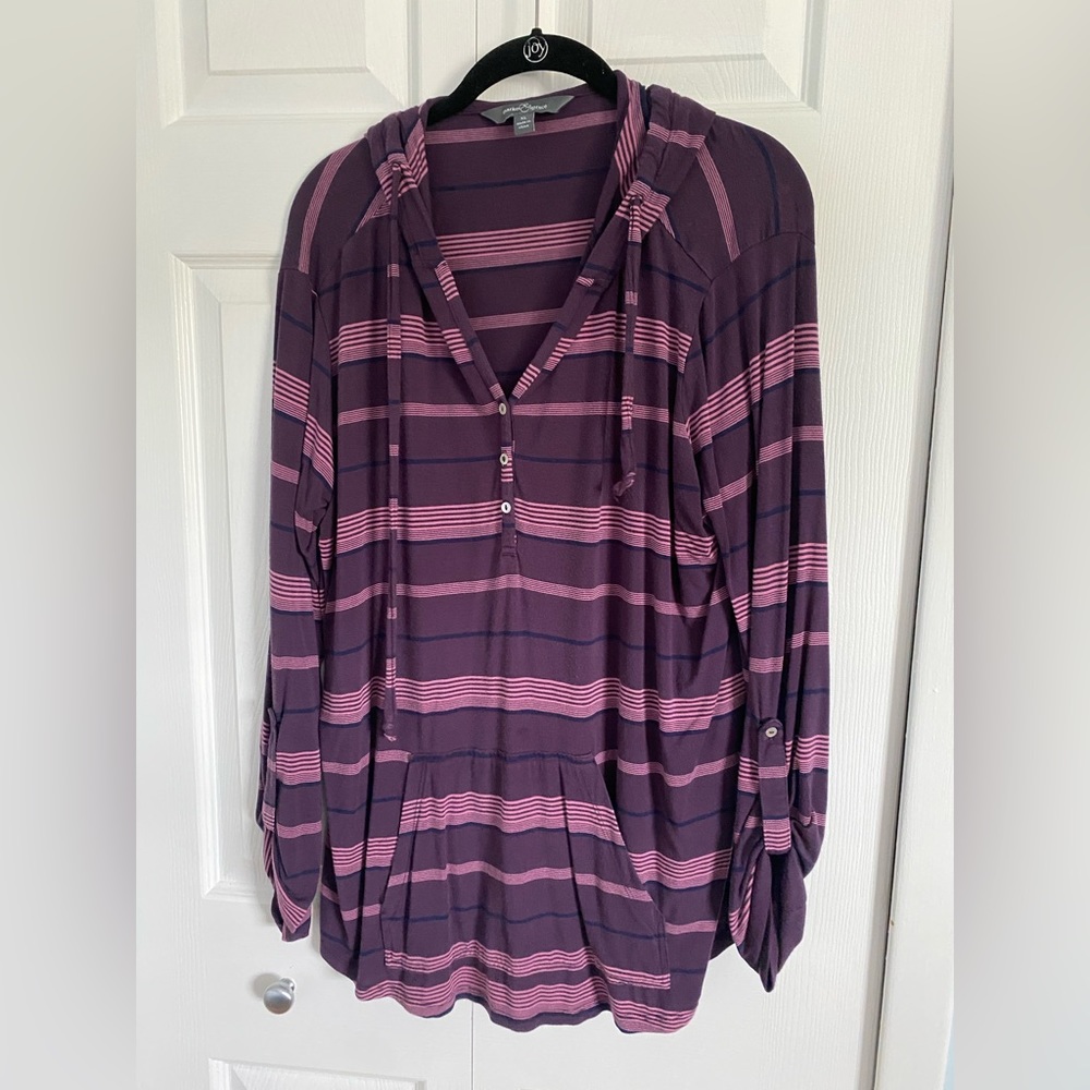 Ladies, lightweight hoodie and purple with stripes sleeve button up